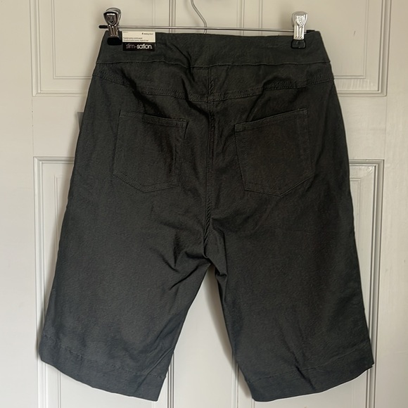 Slim-sation Walking Shorts - Picture 4 of 5